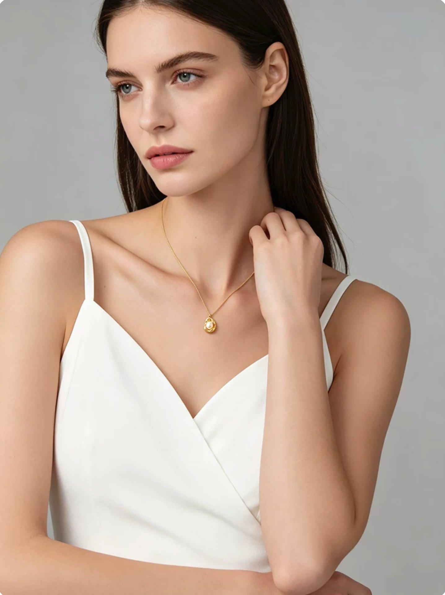 Vintage Pearl Strand Necklace